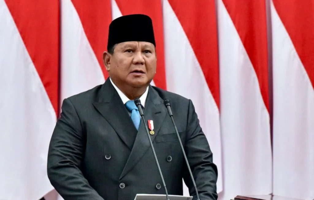 pembisik reshuffle kabinet
