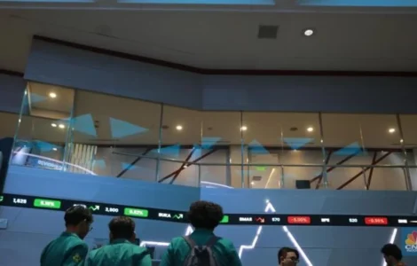 suspensi saham ADCP